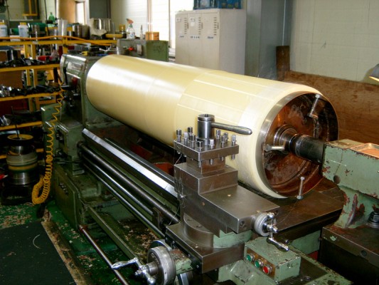 대형 우레탄 몰드 가공중 (Large urethane mold)