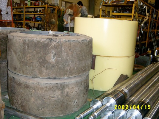 메머드형 지게차 바퀴 (Mammoth type wheel forklift)